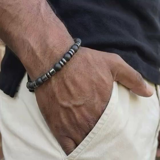 Men's Matte Onyx & Barrell Hematite Beaded Bracelet